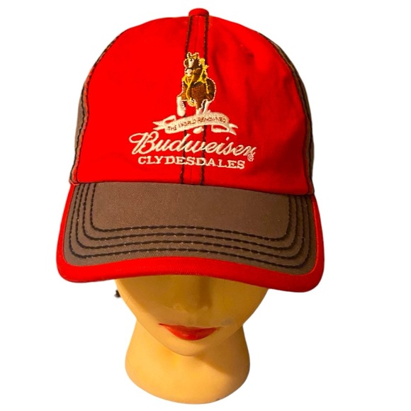 Hat Fitted Hat/Cap Budweiser. No tags in hat. Adjustable. - Picture 1 of 6